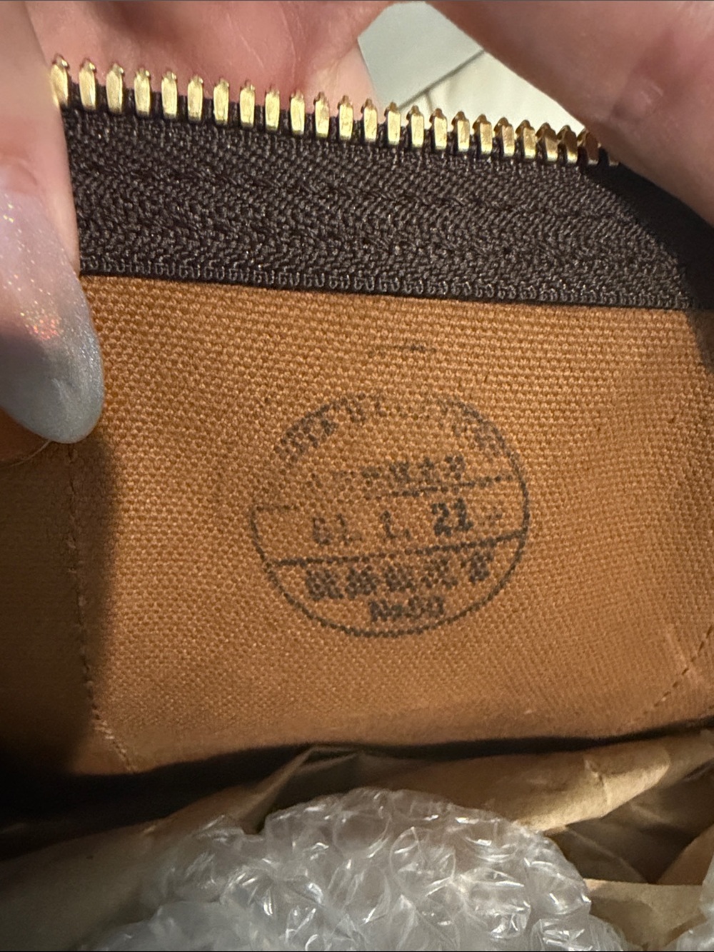 Louis Vuitton Keepall 50 Monogram Duffle Bag - Picture 16 of 16